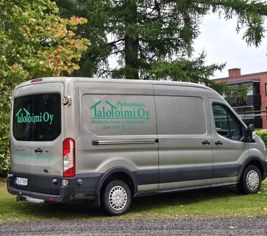 Pieksamaen-Talotoimi-pakettiauto Pieksamaen-Talotoimi-pakettiauto